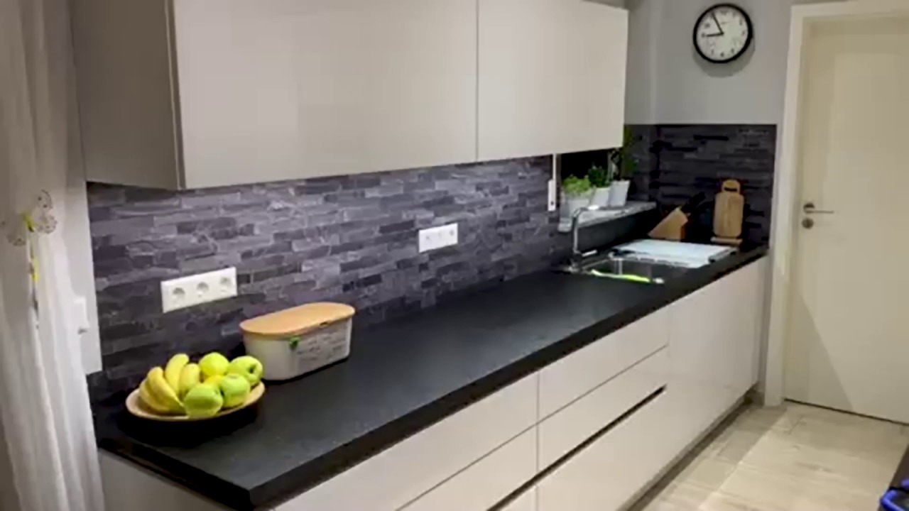Küchenrückwand 'STEINWAND LUXURY' von Stickerprofis